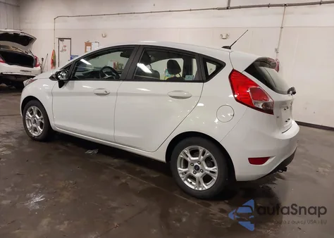 2016 Ford Fiesta Se z USA, uszkodzony, nr VIN 3FADP4EJ6GM104852
